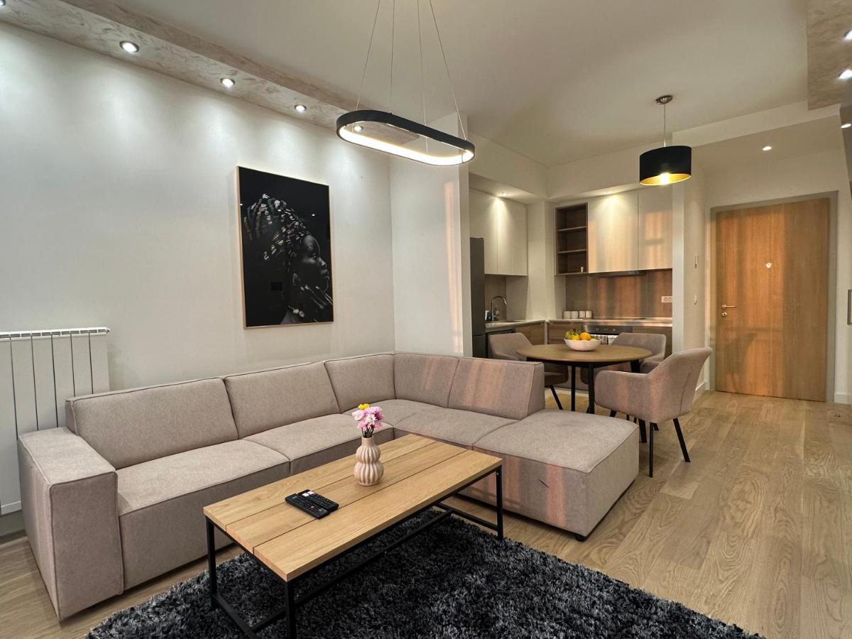 The Gates 210 Apartment Belgrade